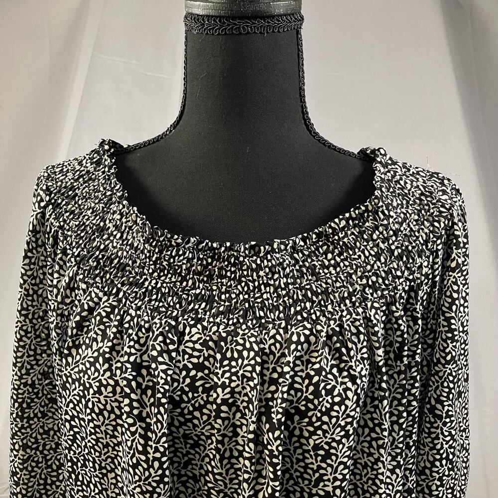 Black White Floral Blouse Womens XL Smocked Neck 3/4 Sleeve Pullover Top Casual - Picture 2 of 16